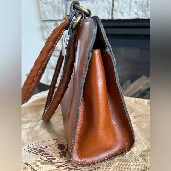 ✨LIKE NEW✨Patricia Nash Rienzo Satchel -Heritage British Tan LEATHER - Picture 15 of 16